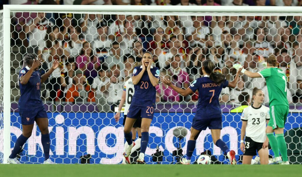 gol-“mais-bonito”-da-eurocopa-feminina-e-anulado.-assista