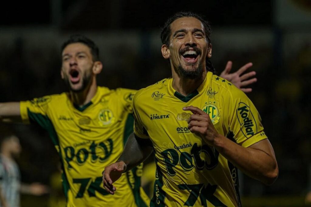 com-golaco-no-final,-mirassol-vence-santos-e-se-aproxima-do-g6