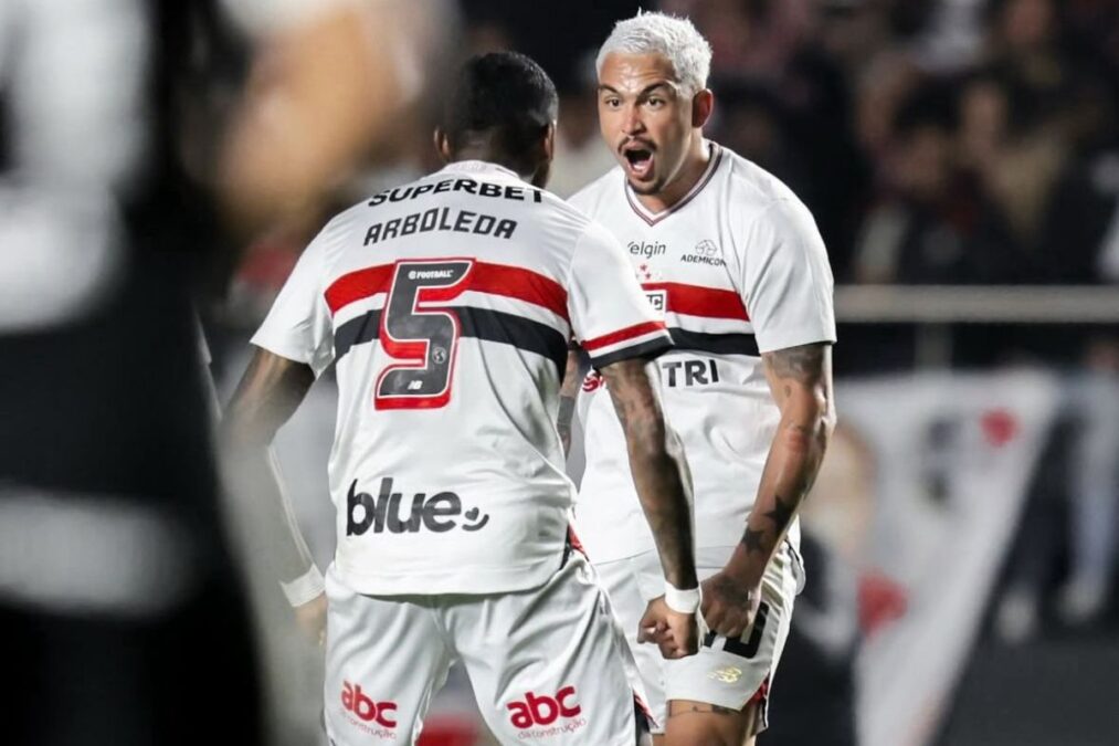 Luciano é decisivo e São Paulo vence clássico contra o Corinthians