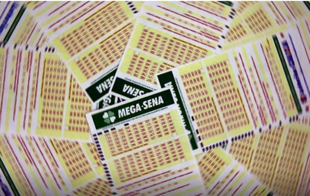 mega-sena:-apostadores-do-df-acertam-quina-e-faturam-ate-r$-121-mil