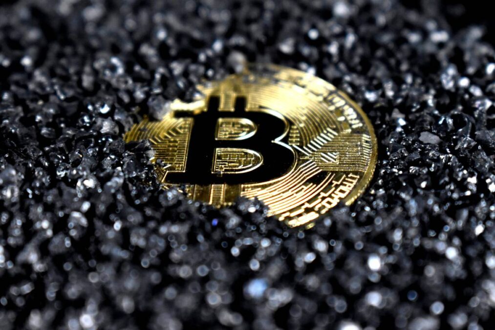 Mercado de criptomoedas dispara e chega a US$ 4 trilhões pela 1ª vez