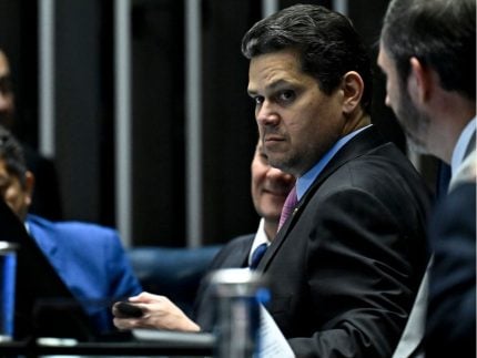 alcolumbre-prorroga-por-mais-60-dias-medidas-provisorias-sobre-iof,-energia-eletrica-e-saude