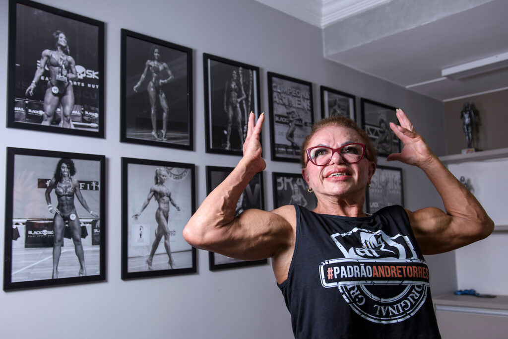 mulher-virou-fisiculturista-aos-50-anos-apos-morte-de-filho:-“me-salvou”