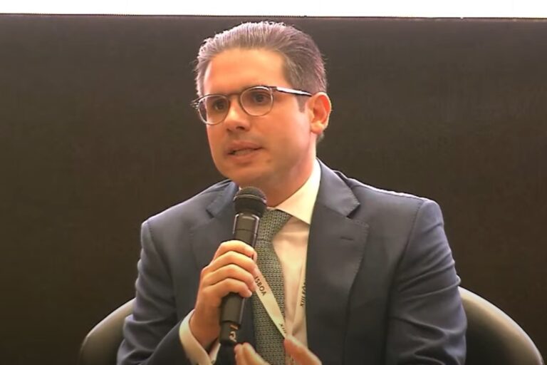 motta-frustra-oposicao-e-veta-reunioes-em-comissoes-da-camara