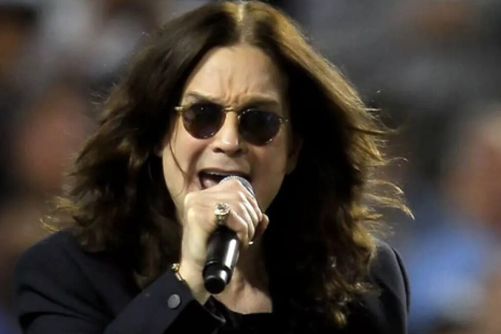 ozzy-osbourne-cancelou-turne-em-2023-por-estar-“fisicamente-fraco”