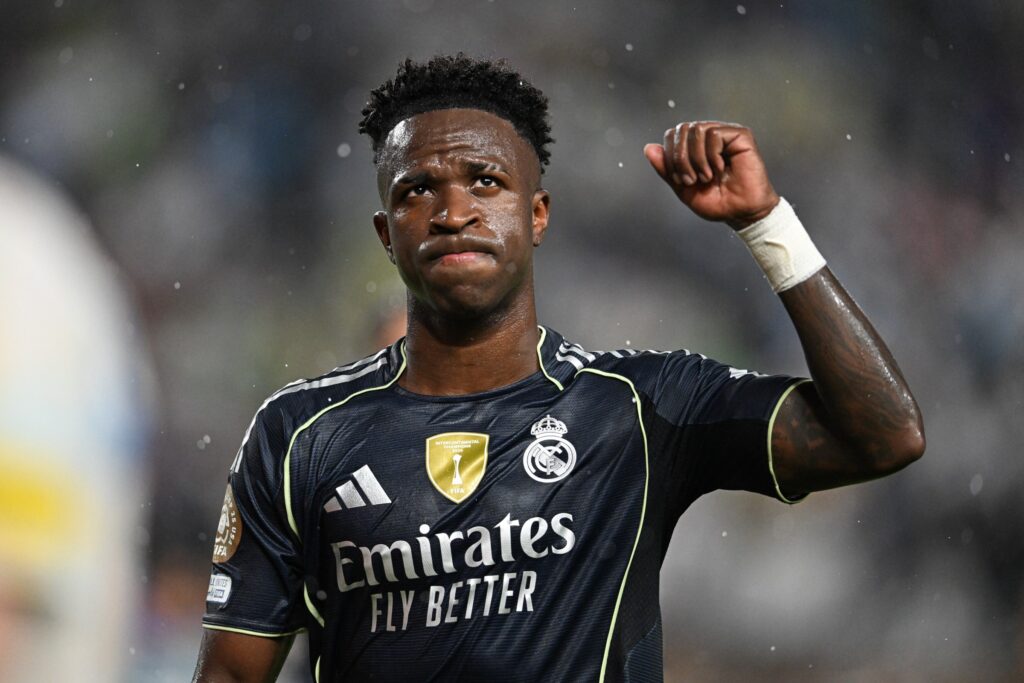 vini-jr.-abre-album-de-fotos-de-festas-de-aniversario-no-rio