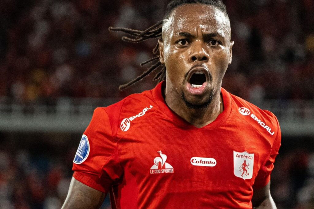 bahia-paga-por-vacilo-na-ida,-perde-para-america-e-esta-fora-da-sula