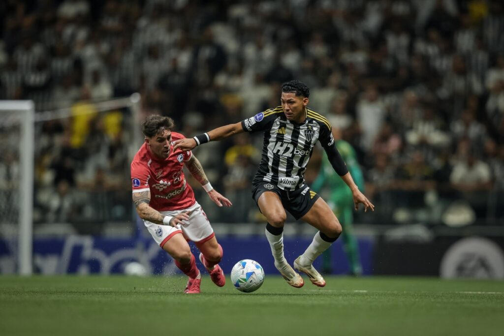 crise-no-atletico-mg-vira-meme-entre-os-rivais;-confira