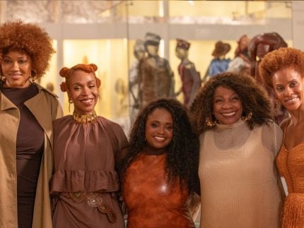 zeze-motta-comanda-programa-sobre-a-mulher-negra-e-recebe-homenagem-especial