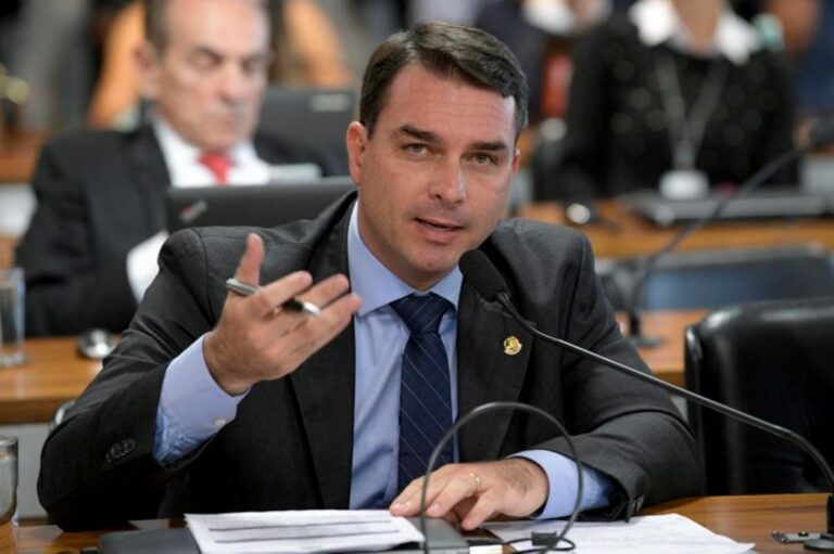 flavio-bolsonaro:-sancao-a-motta-e-alcolumbre-pode-atrapalhar-oposicao