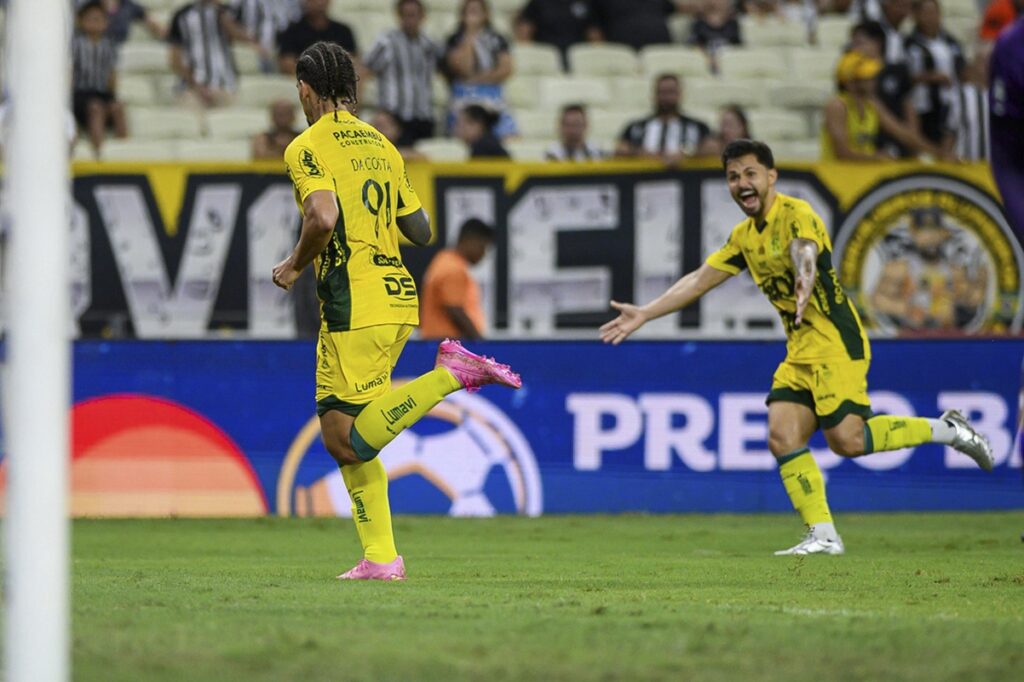 fora-de-casa,-mirassol-derrota-o-ceara-pelo-brasileirao