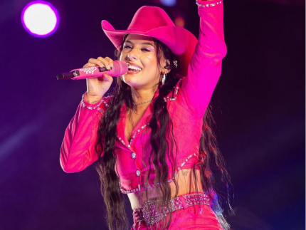 ana-castela-reflete-sobre-responsabilidade-com-fas-mirins:-“sou-tia-delas”