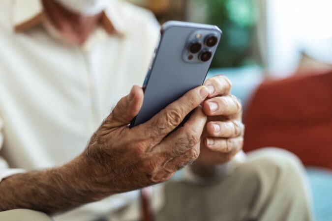 uso-de-internet-por-pessoas-acima-de-60-e-o-que-mais-aumenta-no-brasil