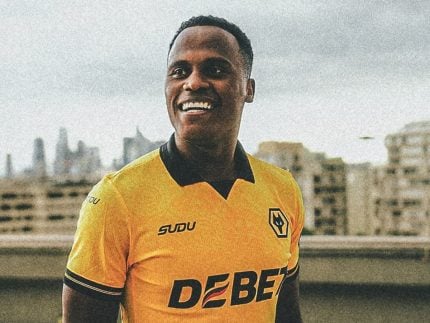 clube-ingles-anuncia-contratacao-de-jhon-arias,-ex-fluminense