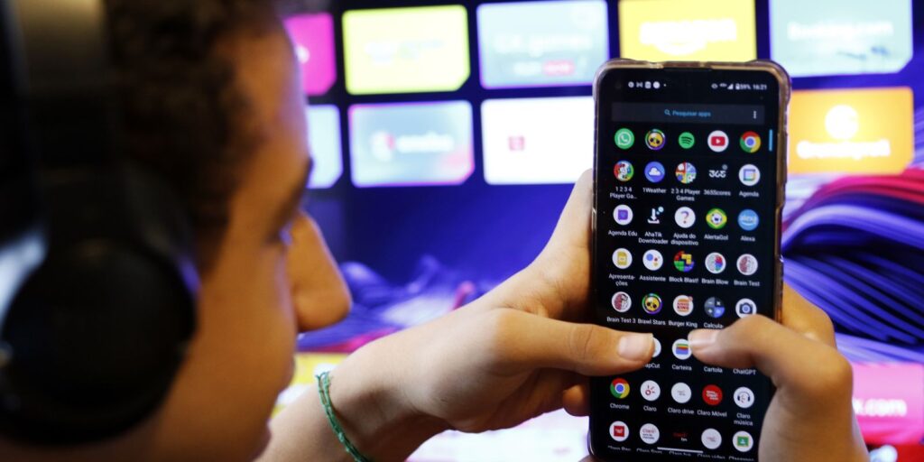 diminui-numero-de-casas-com-tv-por-assinatura;-43,4%-tem-streaming