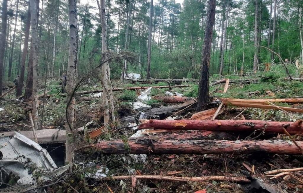 um-dia-apos-acidente,-aviao-perde-pressao-e-volta-a-origem-na-russia