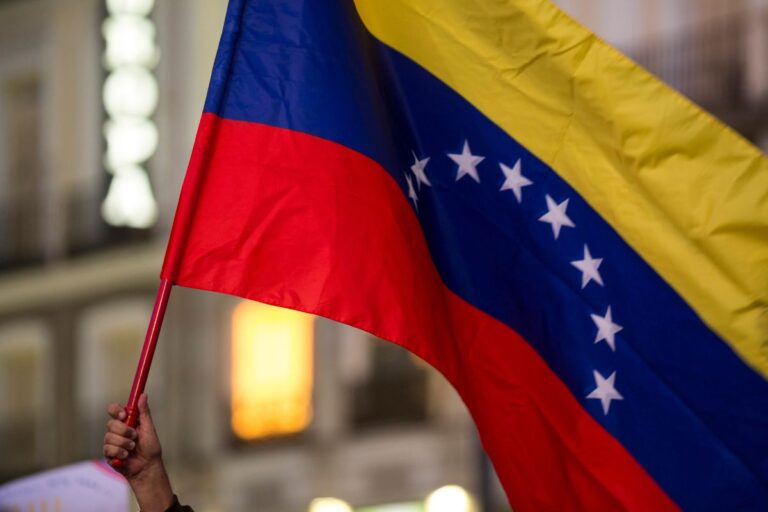 venezuela-retoma-taxa-de-importacao-de-ate-77%-do-brasil