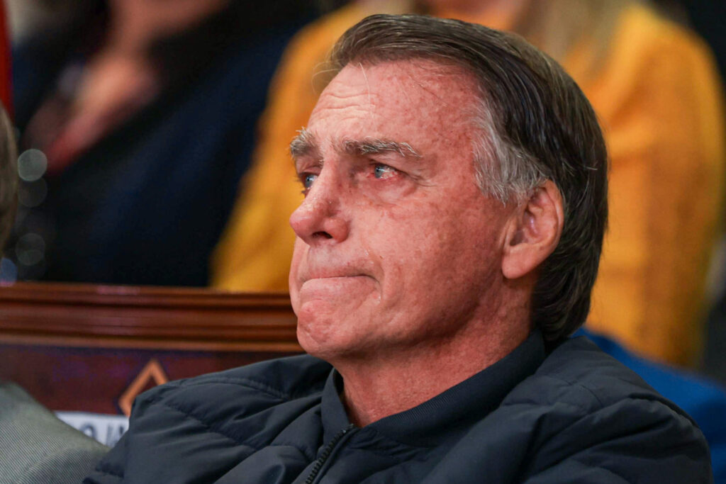 apos-choro-de-bolsonaro,-ex-ministro-aponta-“danos-psicologicos”