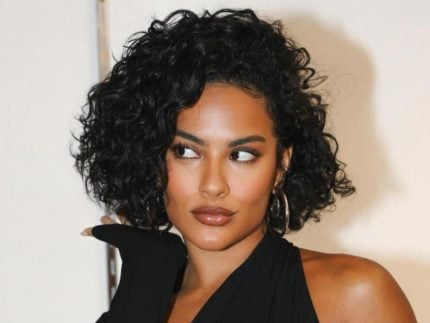 bella-campos-transforma-ataques-racistas-em-forca-e-cria-perfil-inspirador-para-fas