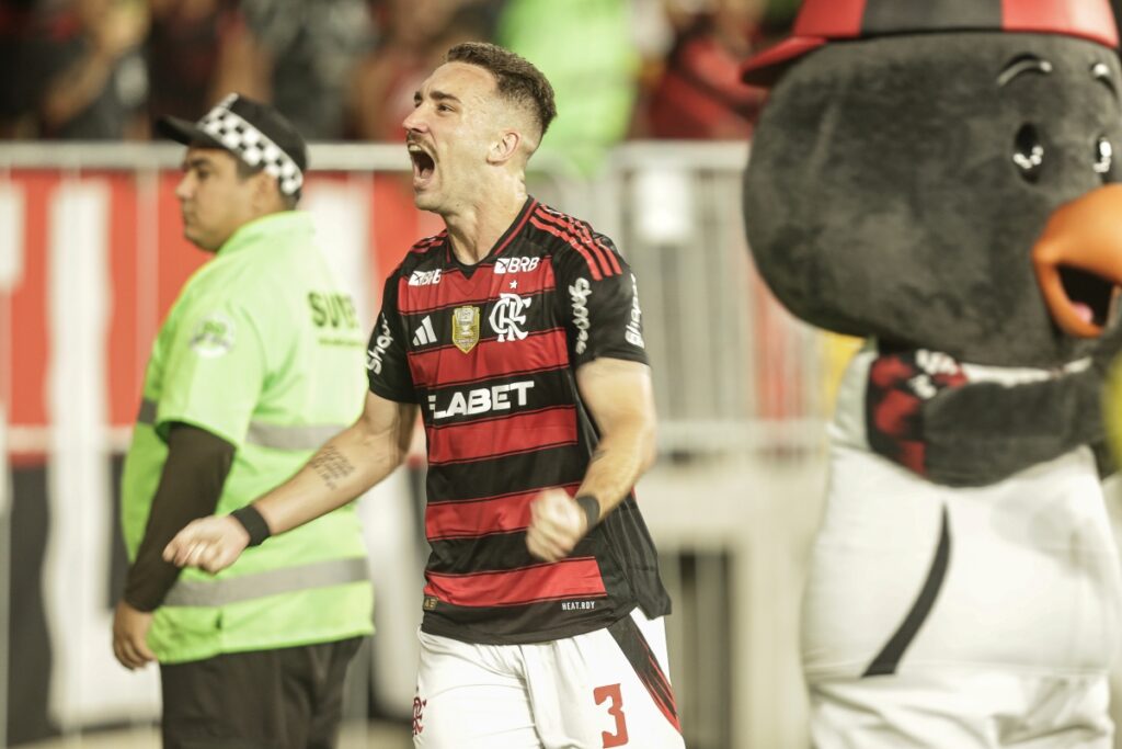 flamengo-marca-com-leo-ortiz-e-reassume-lideranca-do-brasileirao