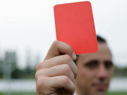 leo-jardim,-goleiro-do-vasco,-expulso-por-cera:-o-que-diz-a-regra-do-futebol?