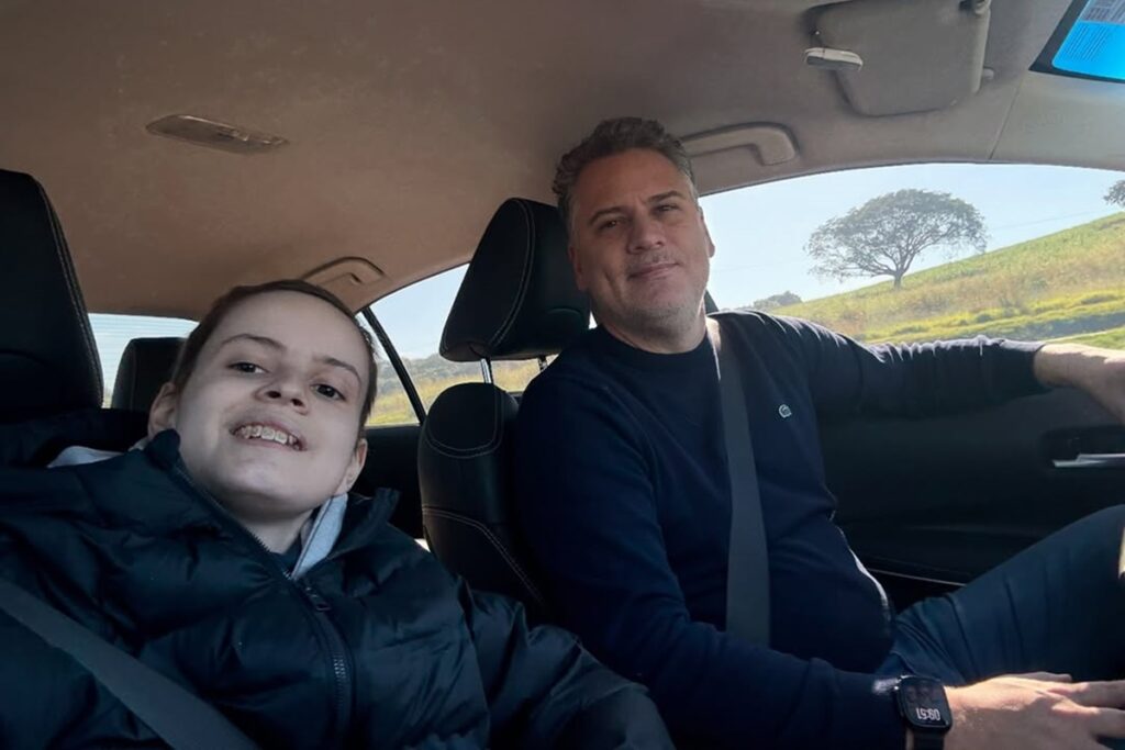 ex-goleiro-do-santos,-julio-sergio-anuncia-morte-do-filho-de-15-anos