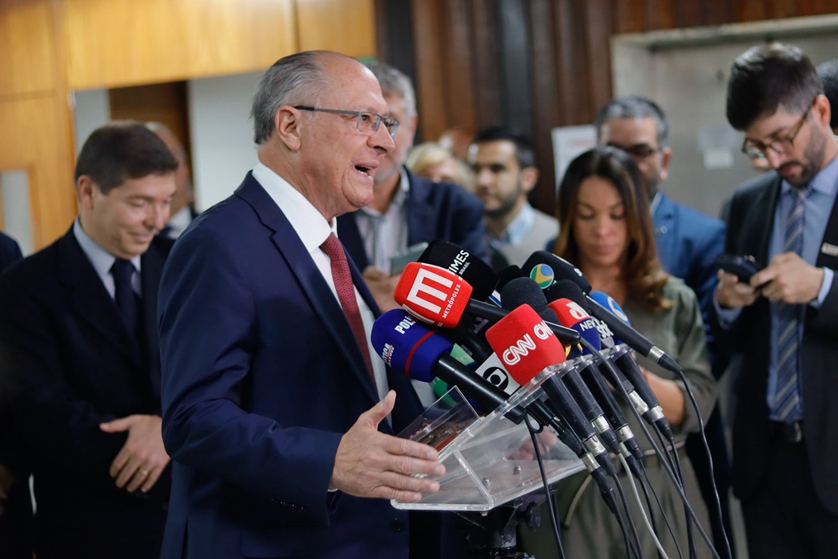 “Empenho é para buscar resolver problema”, diz Alckmin sobre tarifaço