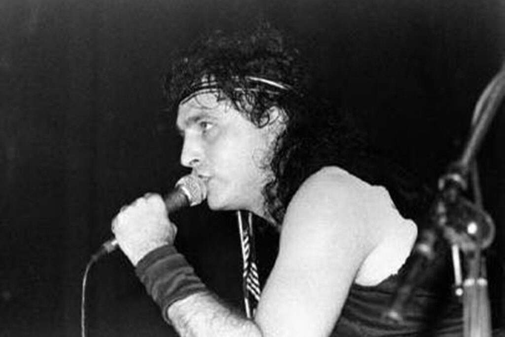 morre-o-primeiro-vocalista-do-iron-maiden,-paul-mario-day,-aos-69-anos