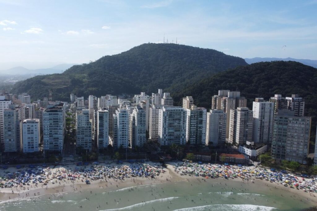 buscas-por-jovem-que-se-afogou-no-litoral-de-sao-paulo-sao-encerradas