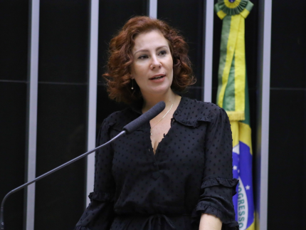 zambelli-se-entregou-as-autoridades-italianas,-diz-defesa