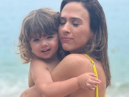 tata-werneck-usa-sapato-da-filha-de-5-anos-e-fica-em-choque:-“calcamos-o-mesmo-numero”