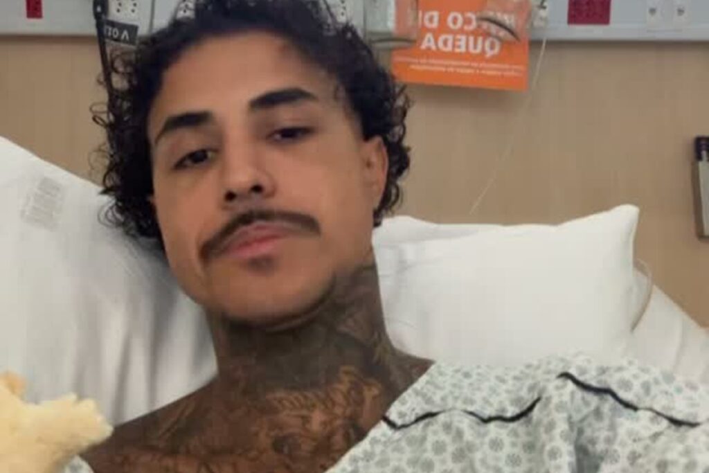 video:-mc-livinho-mostra-ferimentos-apos-acidente-e-fala-em-alta