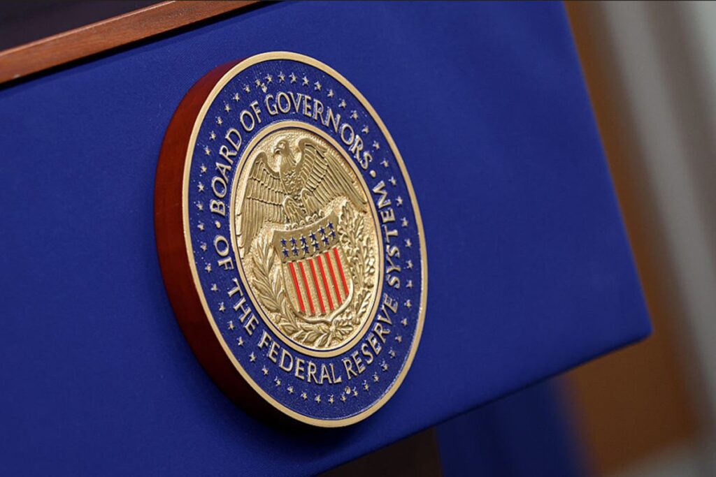 sem-surpresas,-bc-dos-eua-nao-cede-a-trump-e-mantem-juros-inalterados