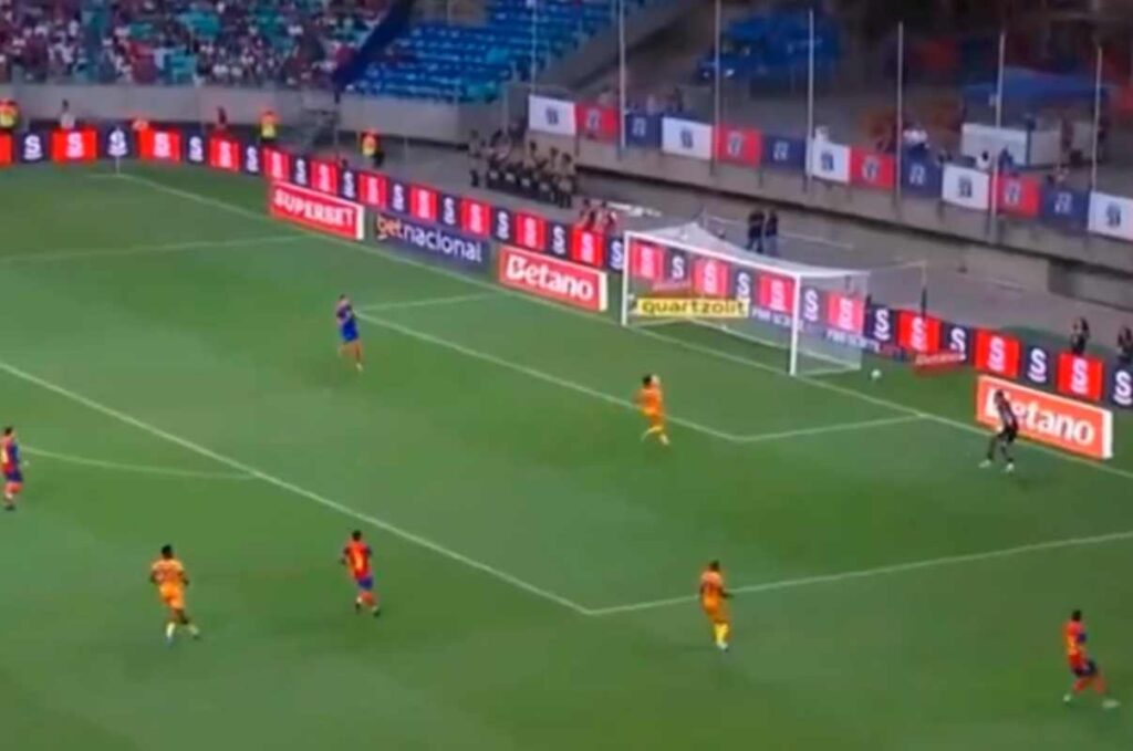 veja-gol-contra-bizarro-marcado-por-atacante-na-copa-do-brasil