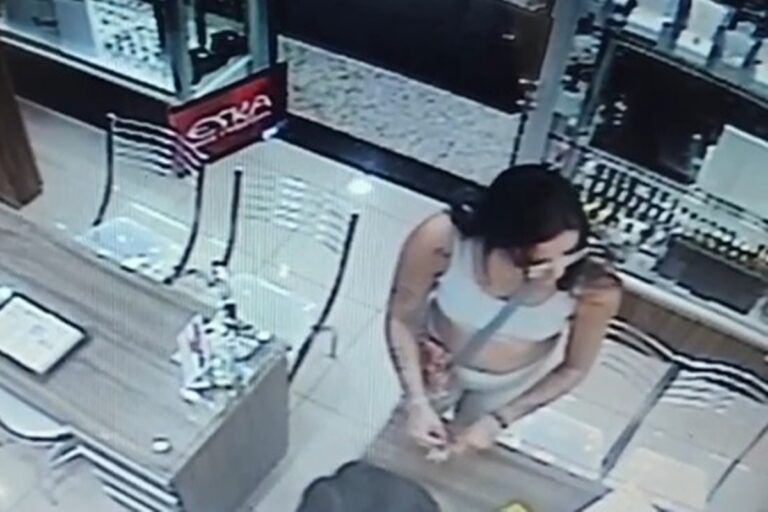 video:-professora-usou-cartao-furtado-para-gastar-r$-200-em-joias-no-df