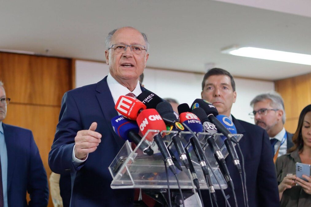 Alckmin fará rodada de conversas com setores atingidos por tarifaço