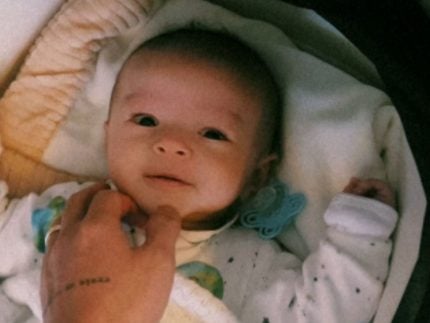 yudi-tamashiro-se-derrete-com-davi-e-mostra-momento-“pai-e-filho”