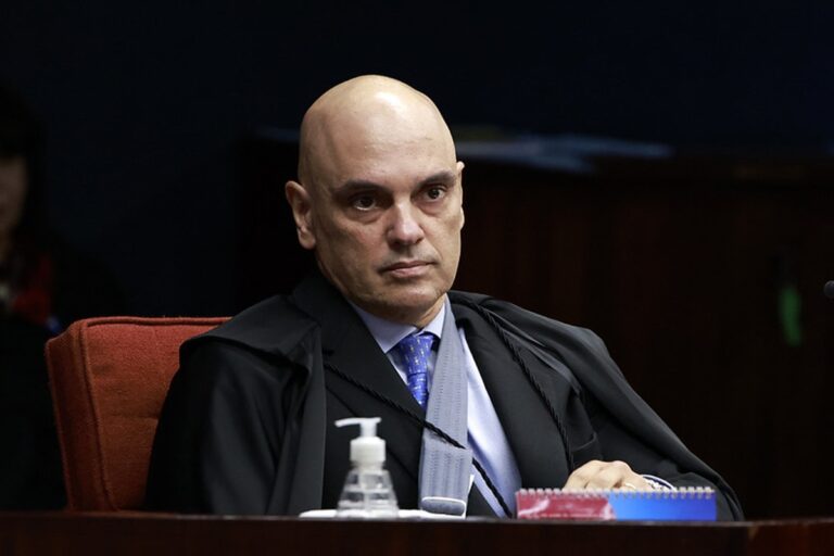 moraes-manda-recado-a-trump-em-jantar-com-lula-e-colegas-do-stf