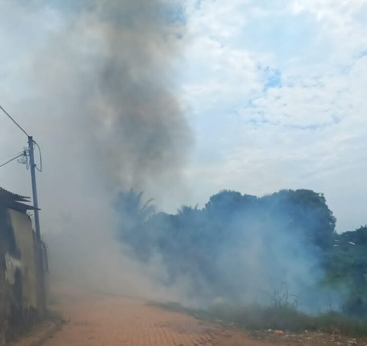 Queimada é registrada em Sena Madureira neste domingo, 27, no bairro da Pista