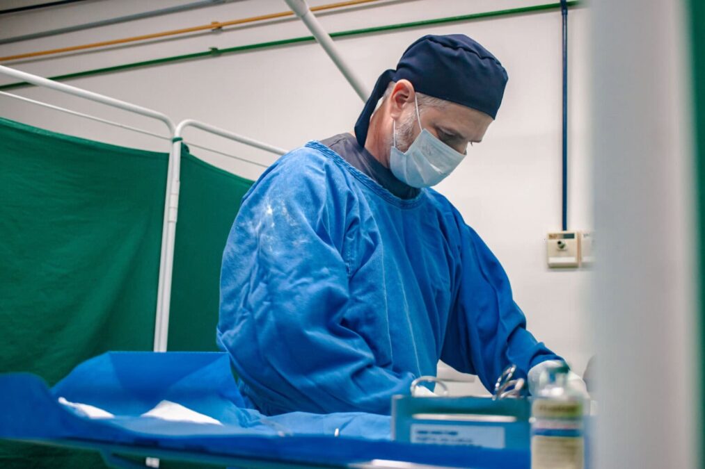 Saúde reforça mutirões de vasectomia com entrega de kits cirúrgicos à Fundhacre