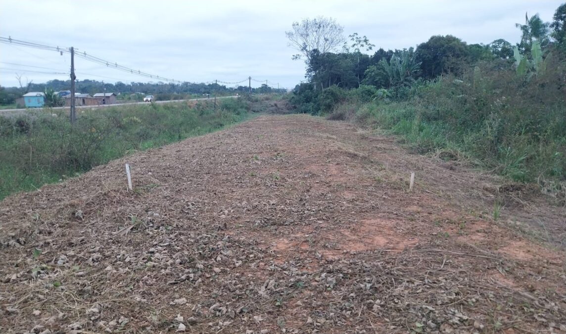 Operação Verão avança com retomada de obras do Deracre no Ramal do Adolar, em Sena Madureira