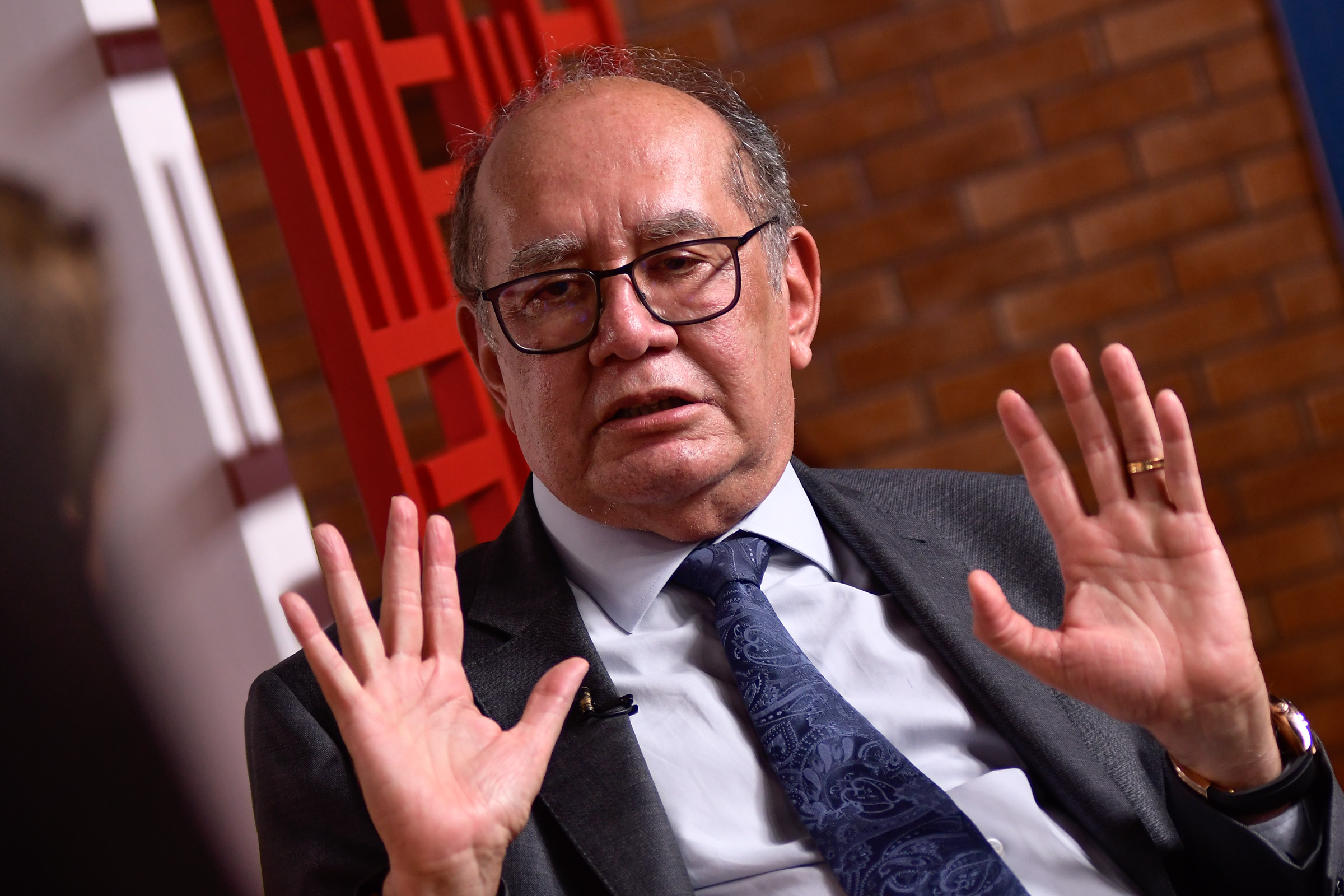 Gilmar Mendes sobre Eduardo Bolsonaro: “Ato de lesa pátria”