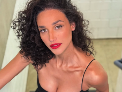 debora-nascimento-fala-sobre-bissexualidade:-“ja-tinha-dito,-mas-ninguem-prestou-atencao”