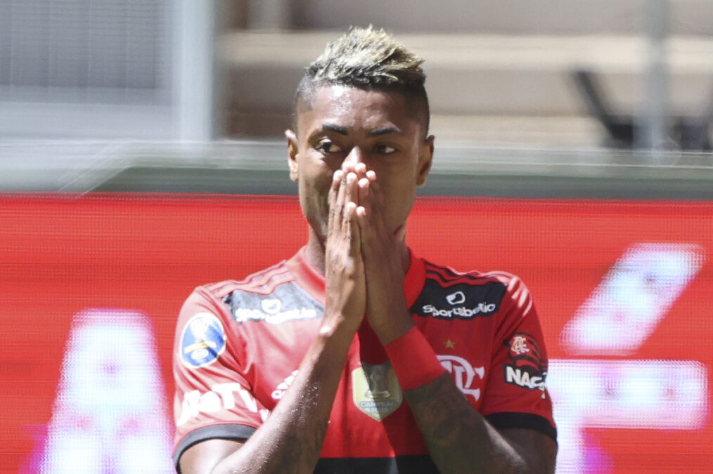 STJD: Bruno Henrique é denunciado e pode pegar até 2 anos de suspensão