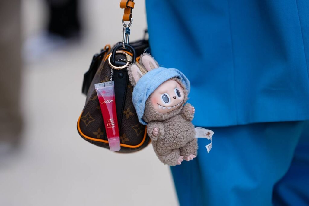 policia-chinesa-descobre-quadrilha-que-falsificava-a-pelucia-labubu