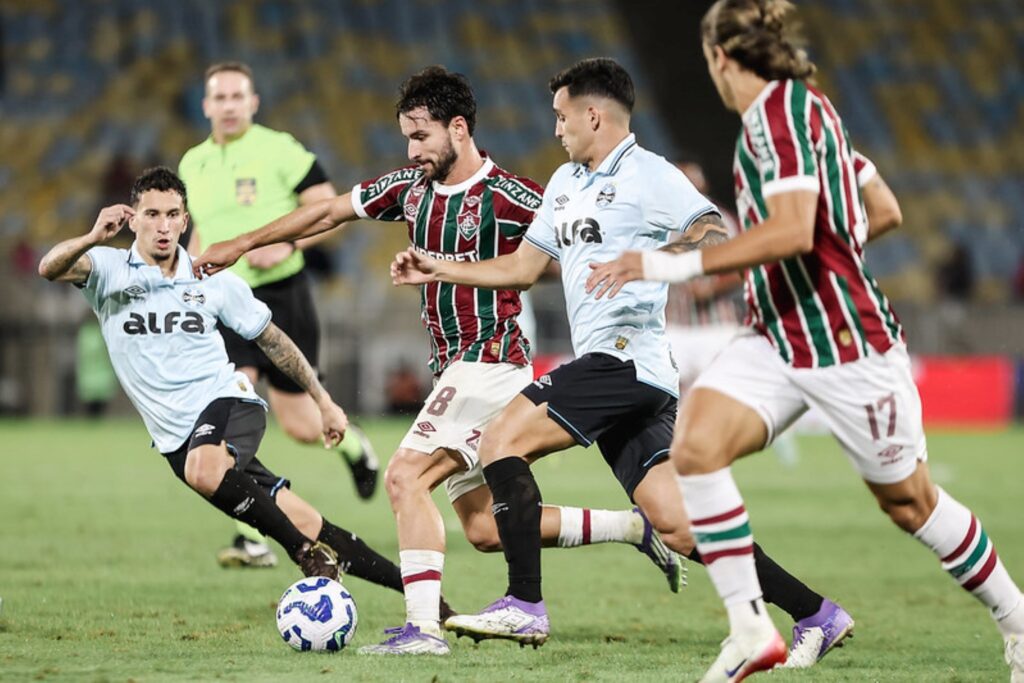 no-maracana,-fluminense-bate-gremio-e-volta-a-vencer-no-brasileirao