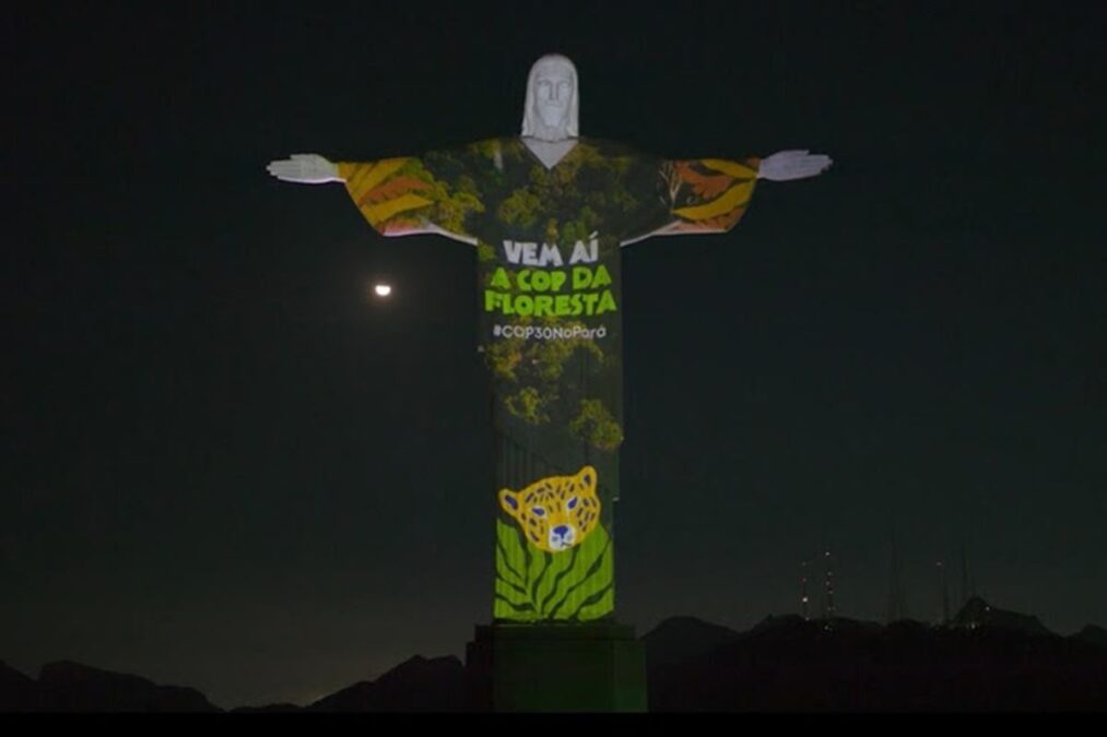 Cristo Redentor ganha iluminação que marca 100 dias para COP30. Vídeo