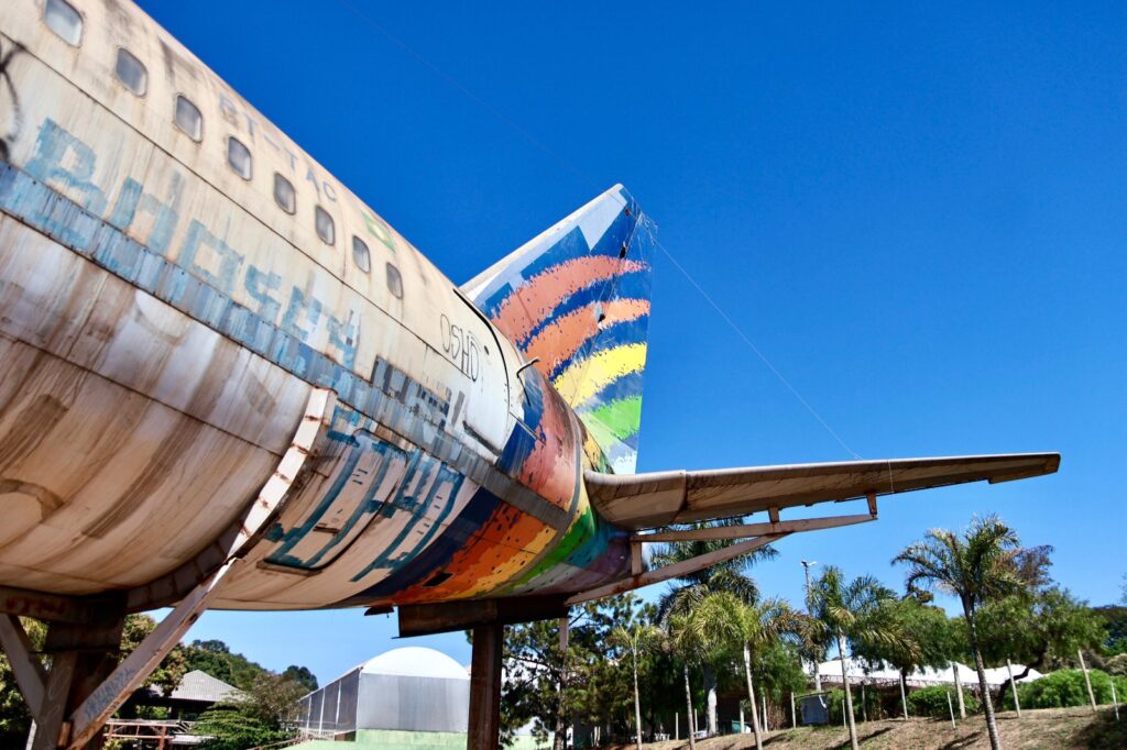 iconico-aviao-estacionado-em-taguatinga-tem-destino-selado.-entenda