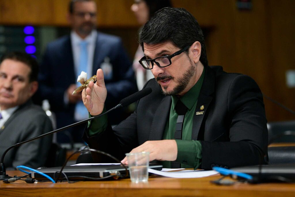 defesa-de-do-val:-restricoes-ultrapassam-os-“limites-da-razoabilidade”