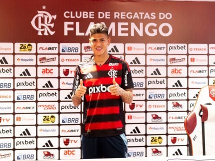 em-apresentacao,-carrascal-revela-emocao-e-exalta-chegada-ao-flamengo
